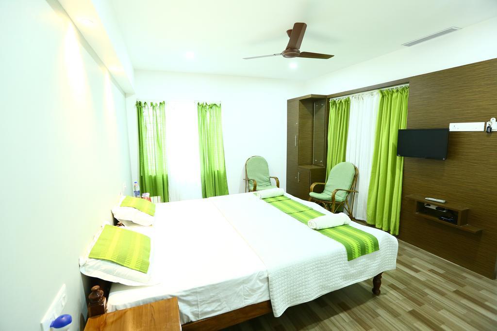 Mistygreen Homestay Thekkady Exterior photo